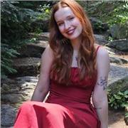 Anterior estudiante de filología con experiencia dando clases particulares de inglés en todos los niveles y de apoyo en primaria.